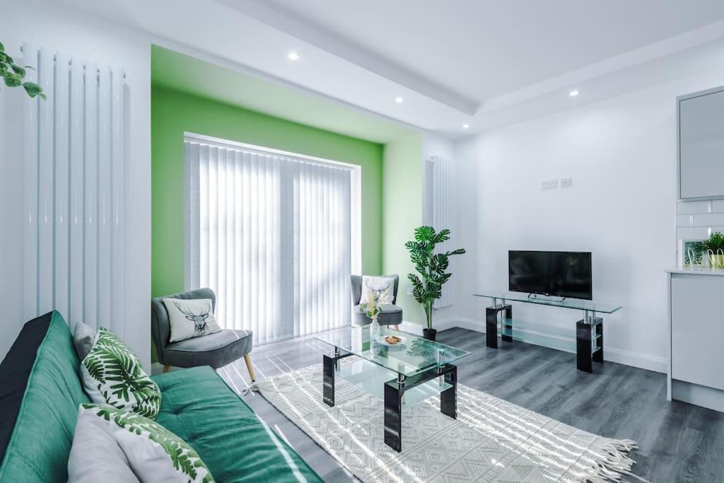 Apartamento Heart Of Didsbury, Private Gated Car Park By Hass Haus Manchester