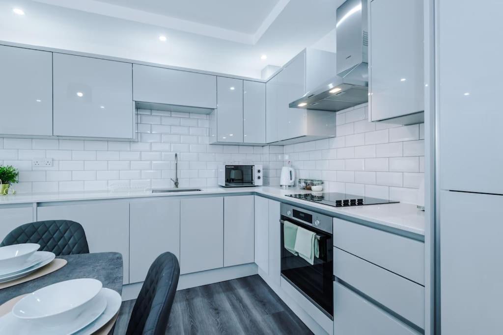 Heart Of Didsbury, Private Gated Car Park By Hass Haus Apartamento Manchester